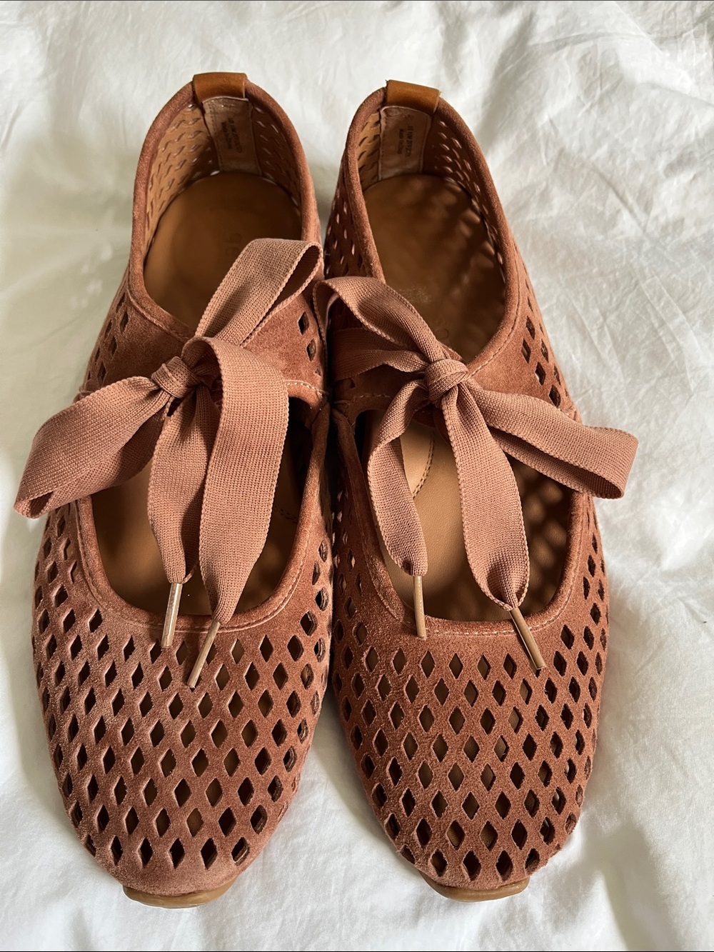 Gentle souls Annalise shoes Mary Jane cutout breathable bow ribbon sandals
